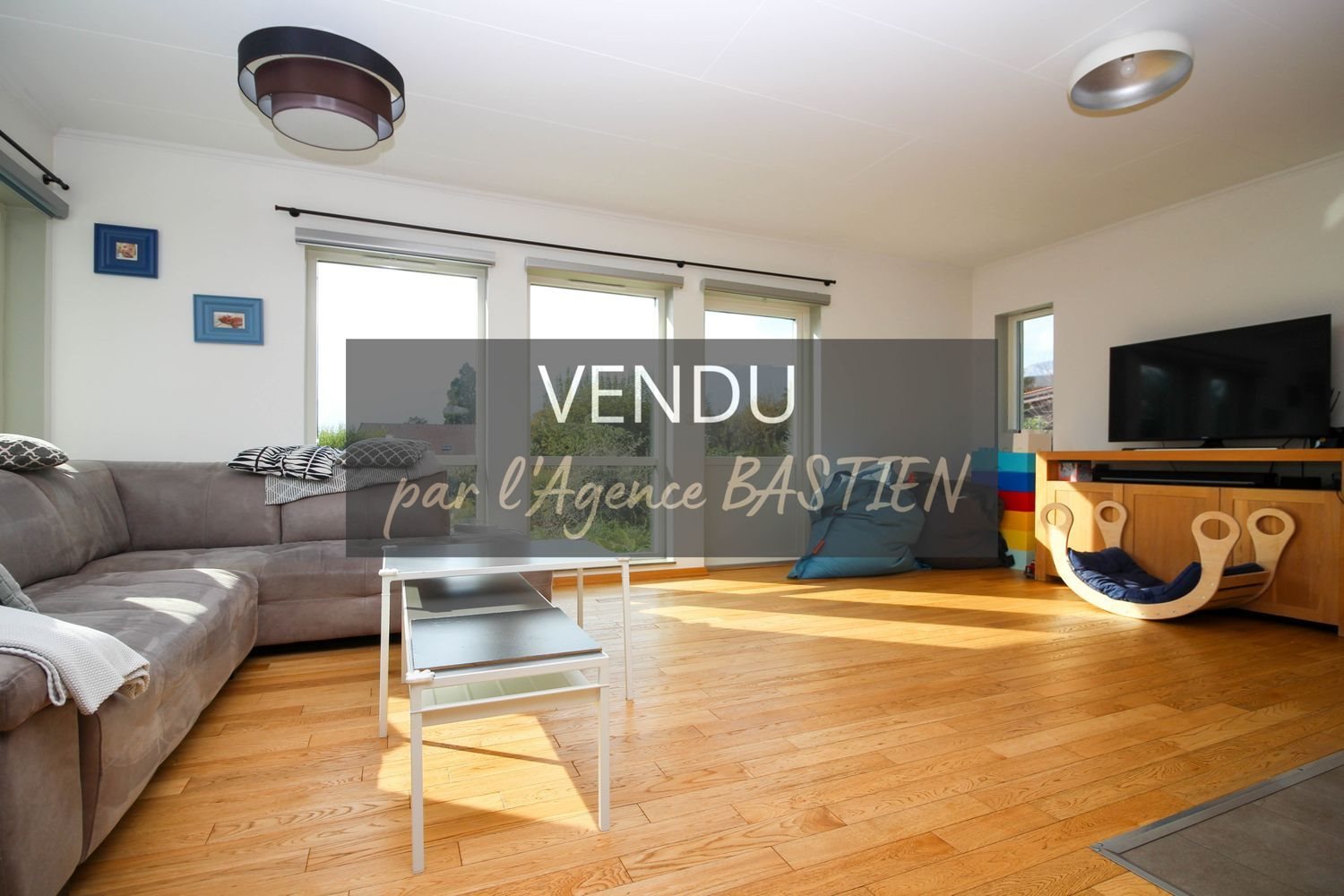 Maison à vendre, 193m², Cessy