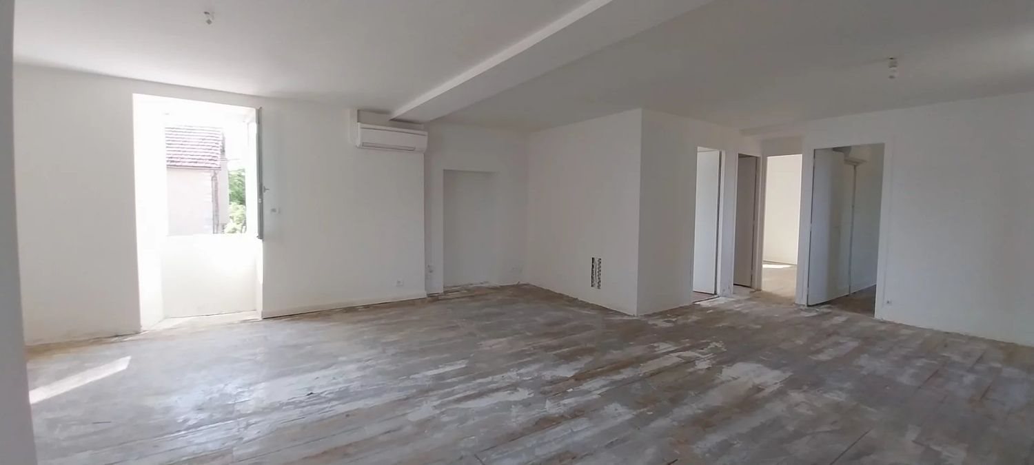 Maison à vendre, 67m², Vailhourles