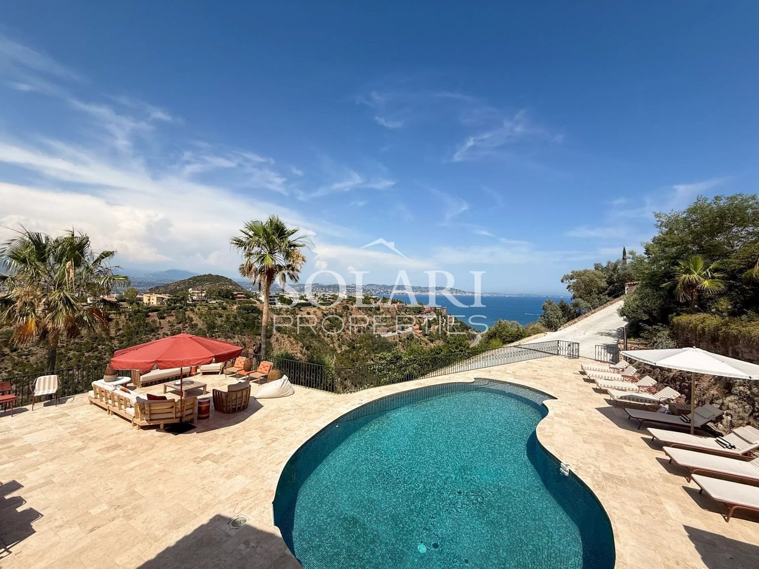 Maison à louer, 275m², Théoule-sur-Mer