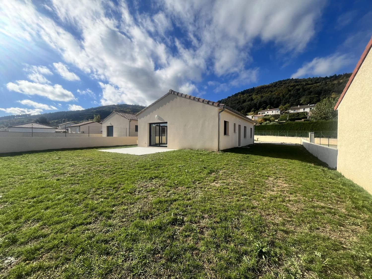 Maison à louer, 96m², Saint-Alban-d'Ay