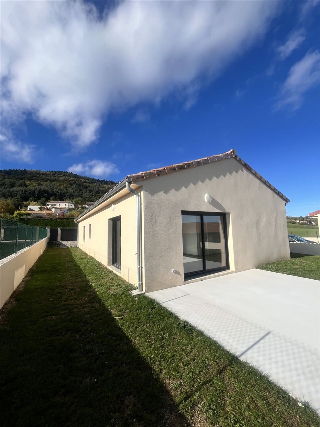 Maison à louer, 96m², Saint-Alban-d'Ay
