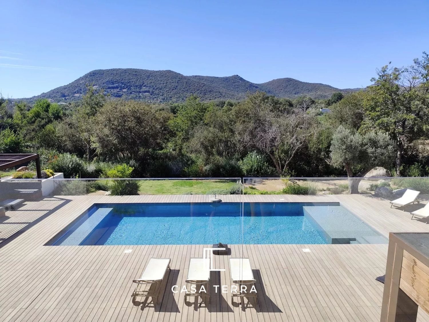 Maison à louer, 300m², Zonza