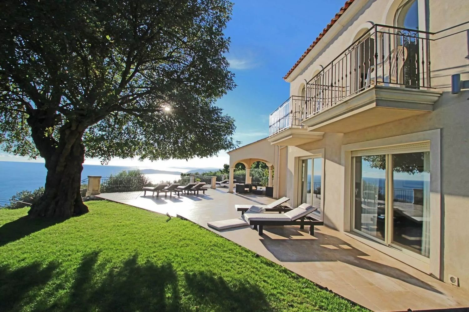 Appartement à louer, 80m², Roquebrune-Cap-Martin