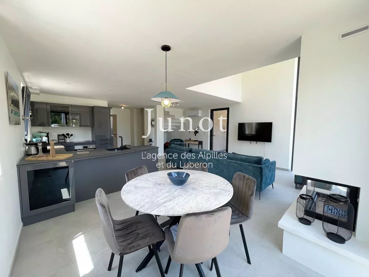Maison à louer, 500m², Paradou