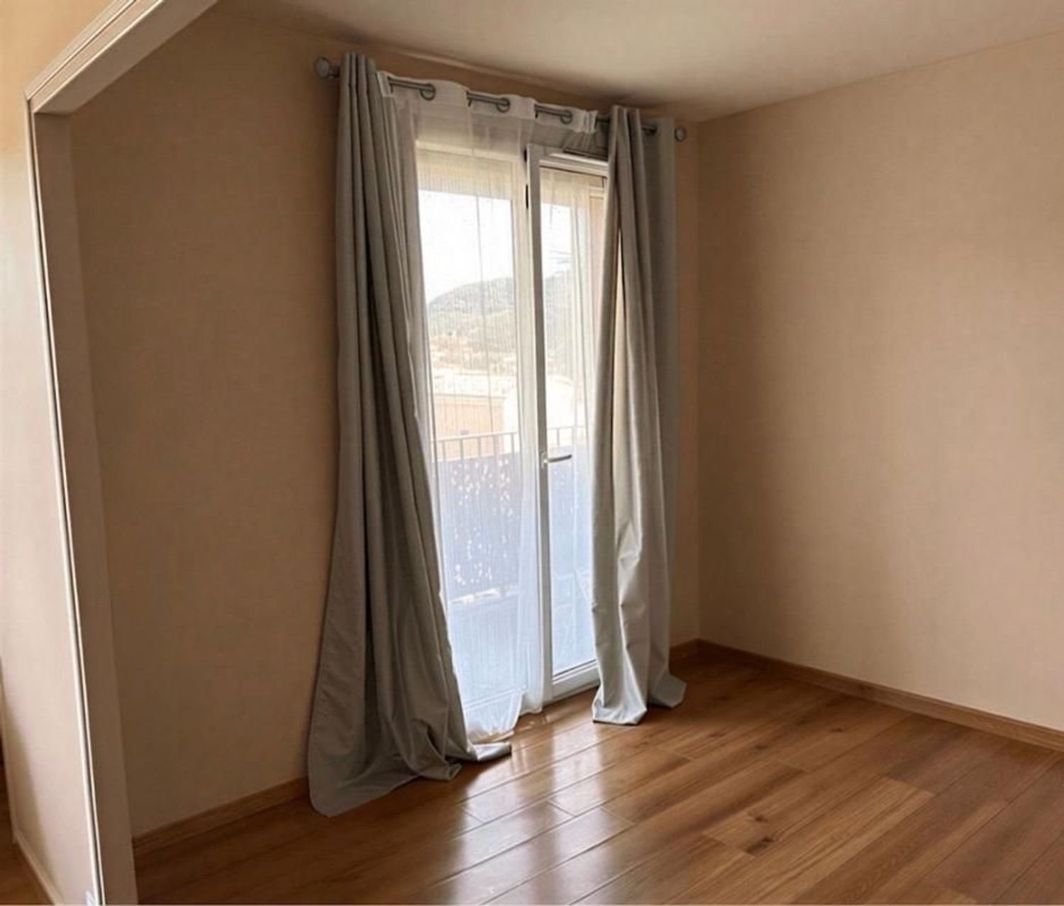 Appartement à vendre, 71m², Saint-Paul-Trois-Châteaux