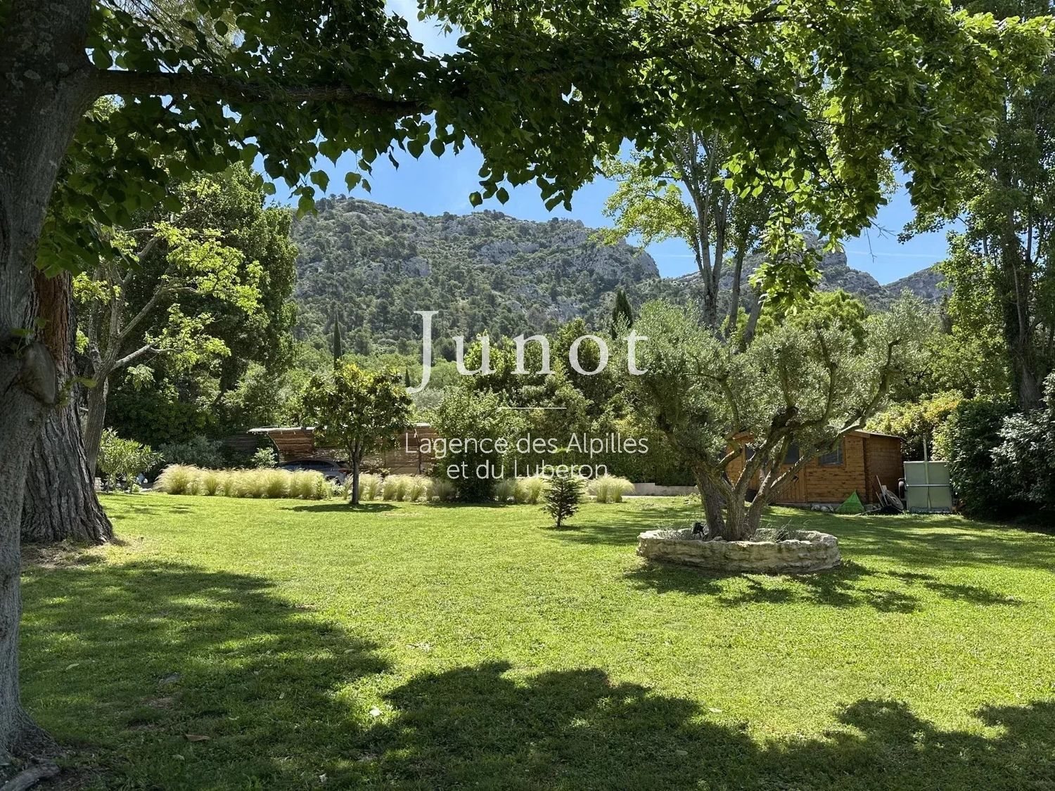 Maison à louer, 200m², Robion