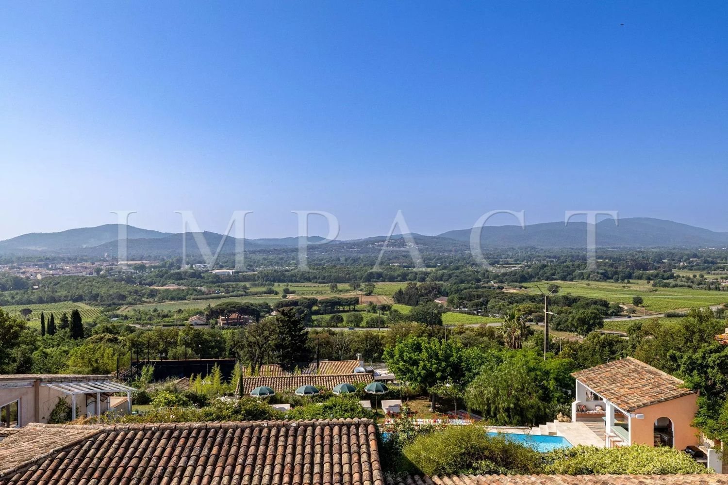 Maison à louer, 500m², Grimaud