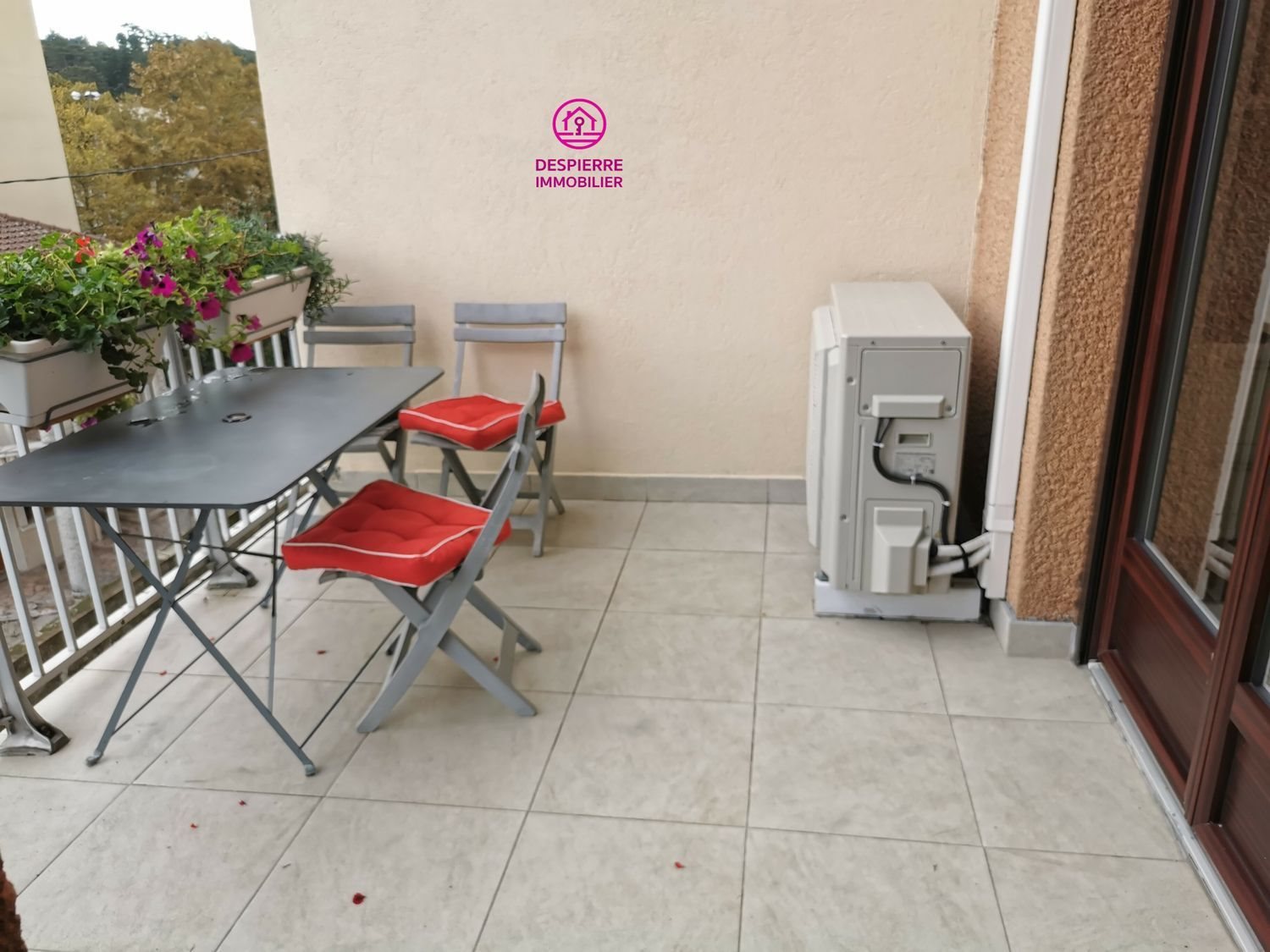 Appartement à vendre, 71m², Roussillon