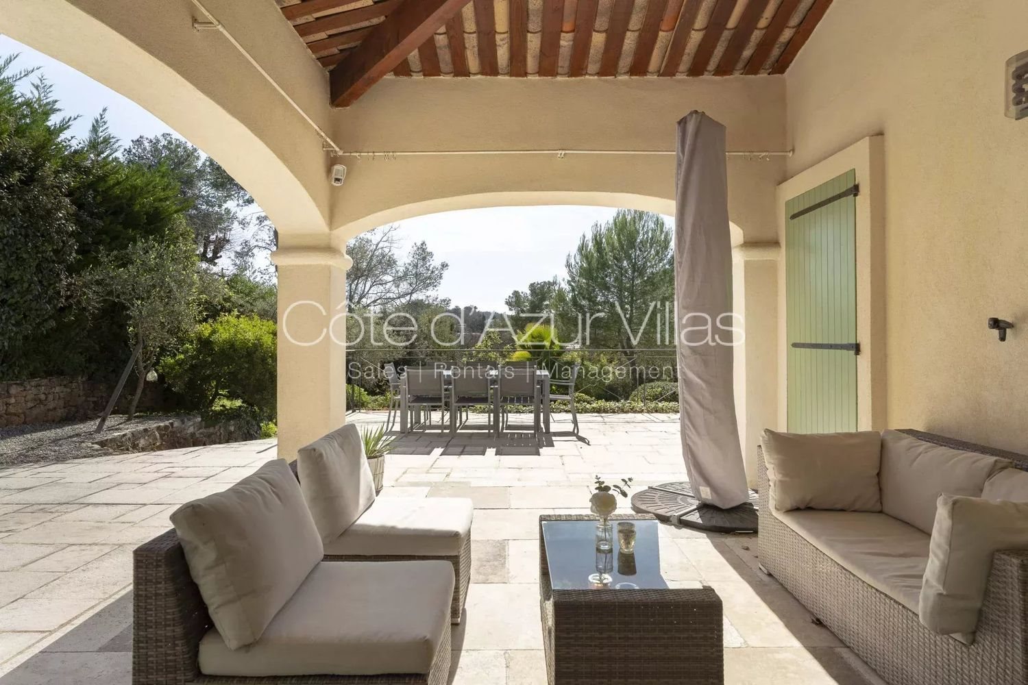 Maison à louer, 200m², Valbonne