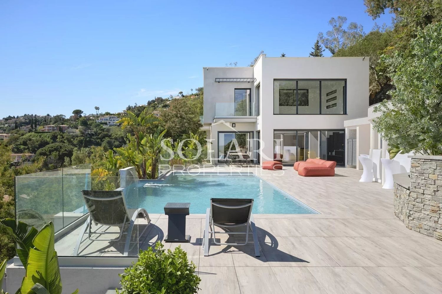 Maison à louer, 392m², Mandelieu-la-Napoule