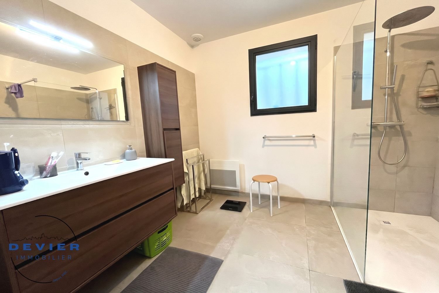 Maison à louer, 142m², Saint-Geniès-des-Mourgues