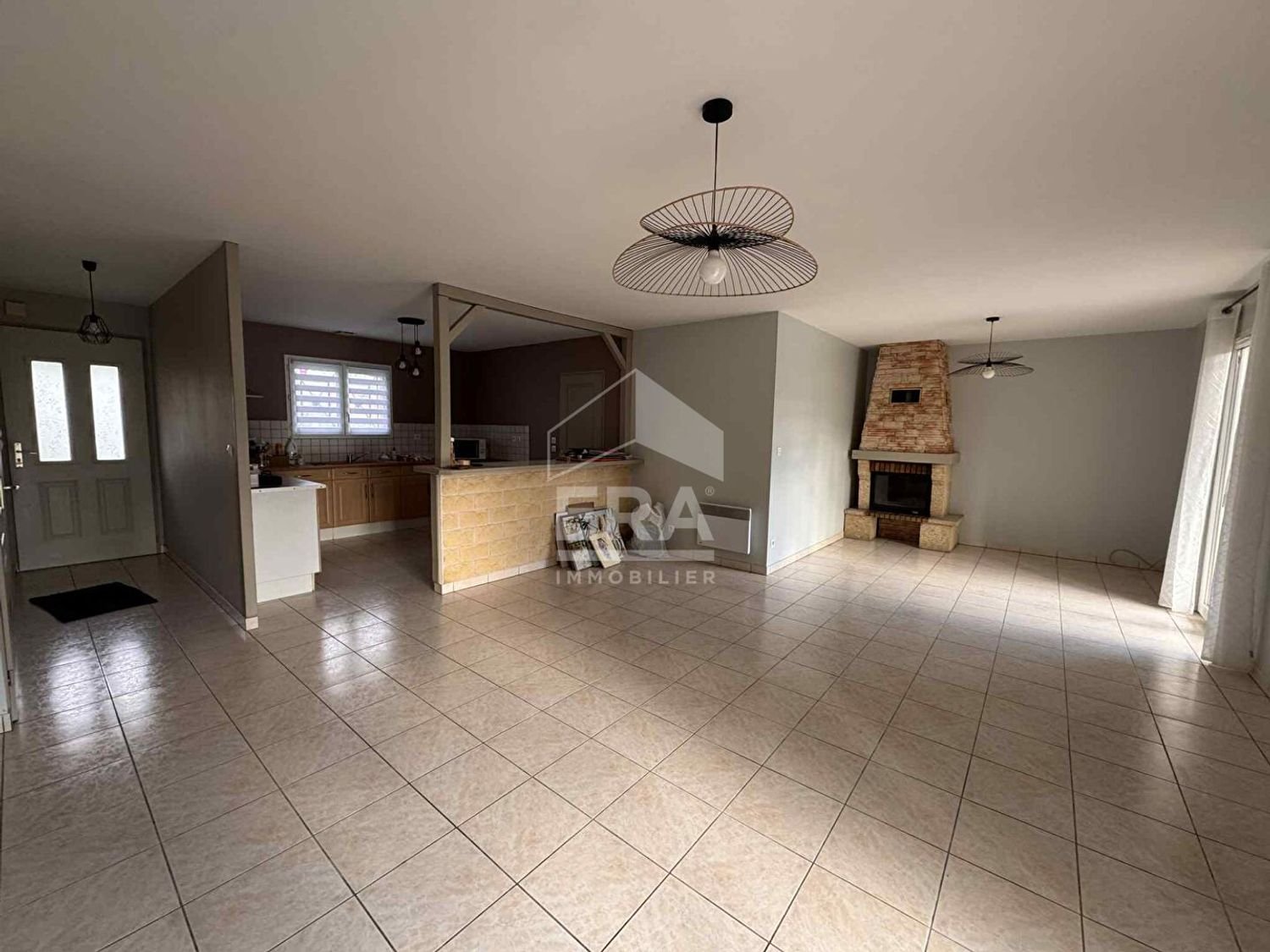 Maison à vendre, 85m², Saint-Christoly-de-Blaye