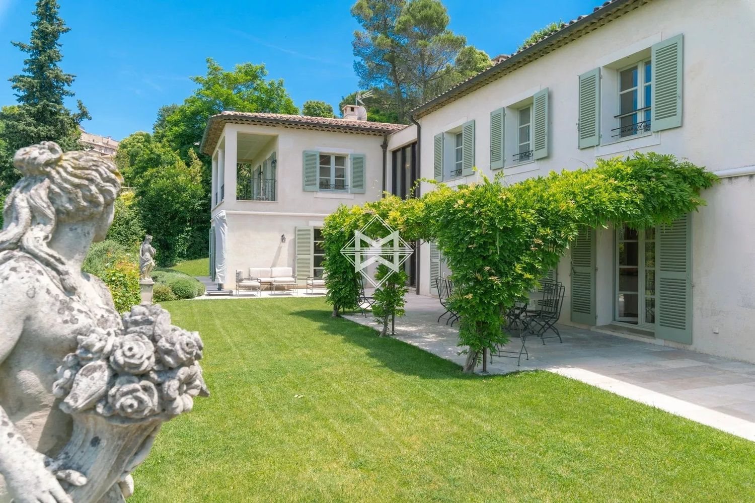 Maison à louer, 450m², Mougins