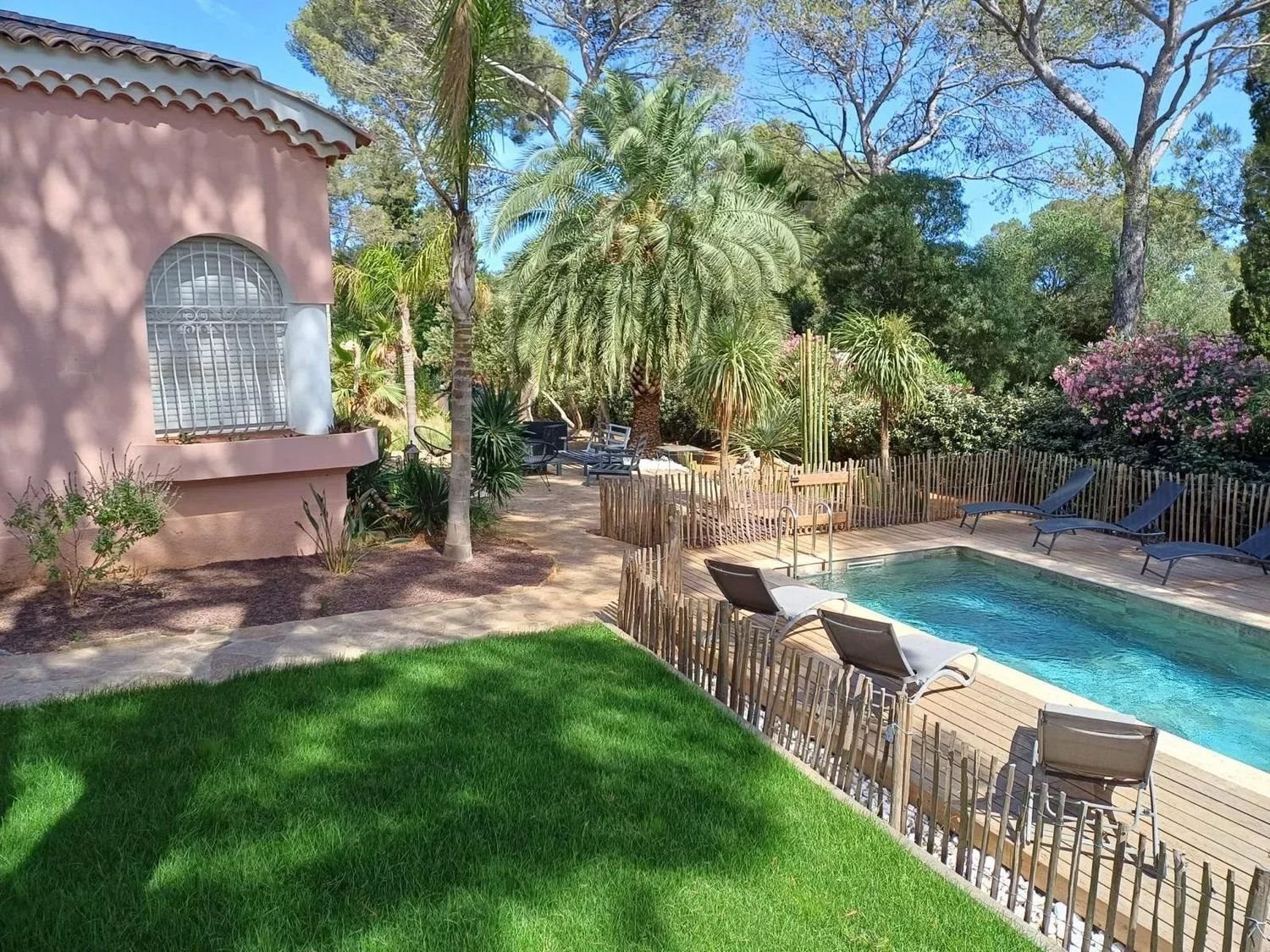 Maison à louer, 11m², La Croix-Valmer