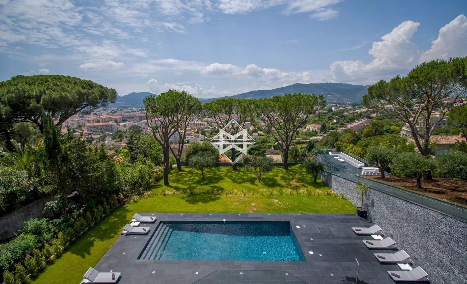 Maison à louer, 315m², Cannes