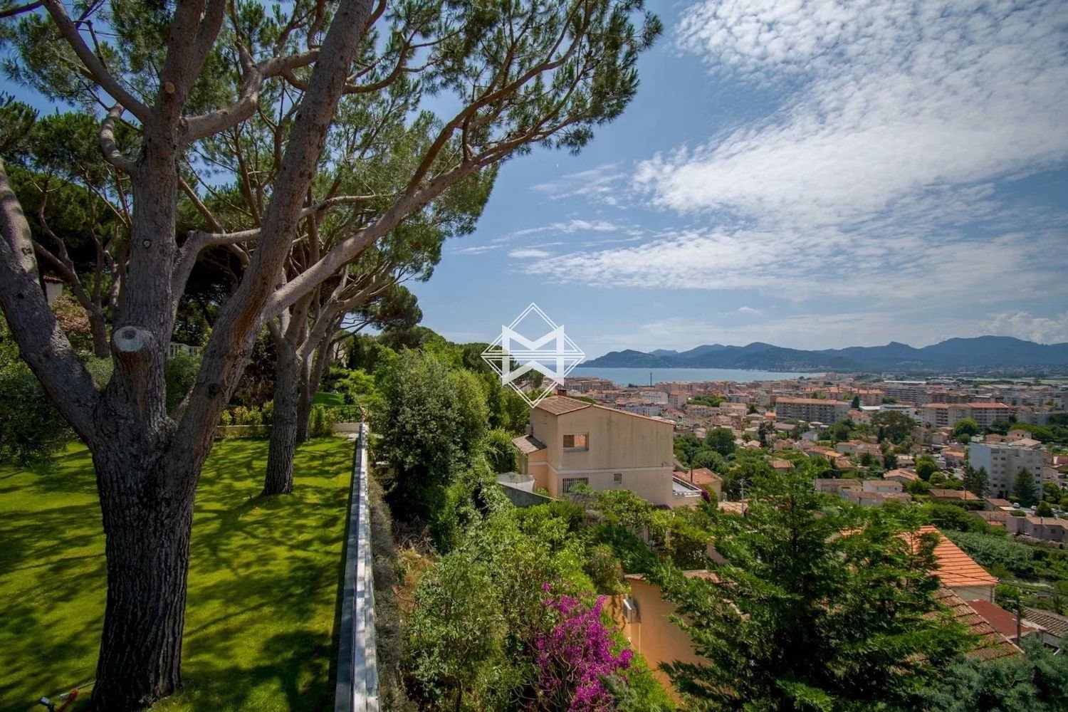 Maison à louer, 315m², Cannes