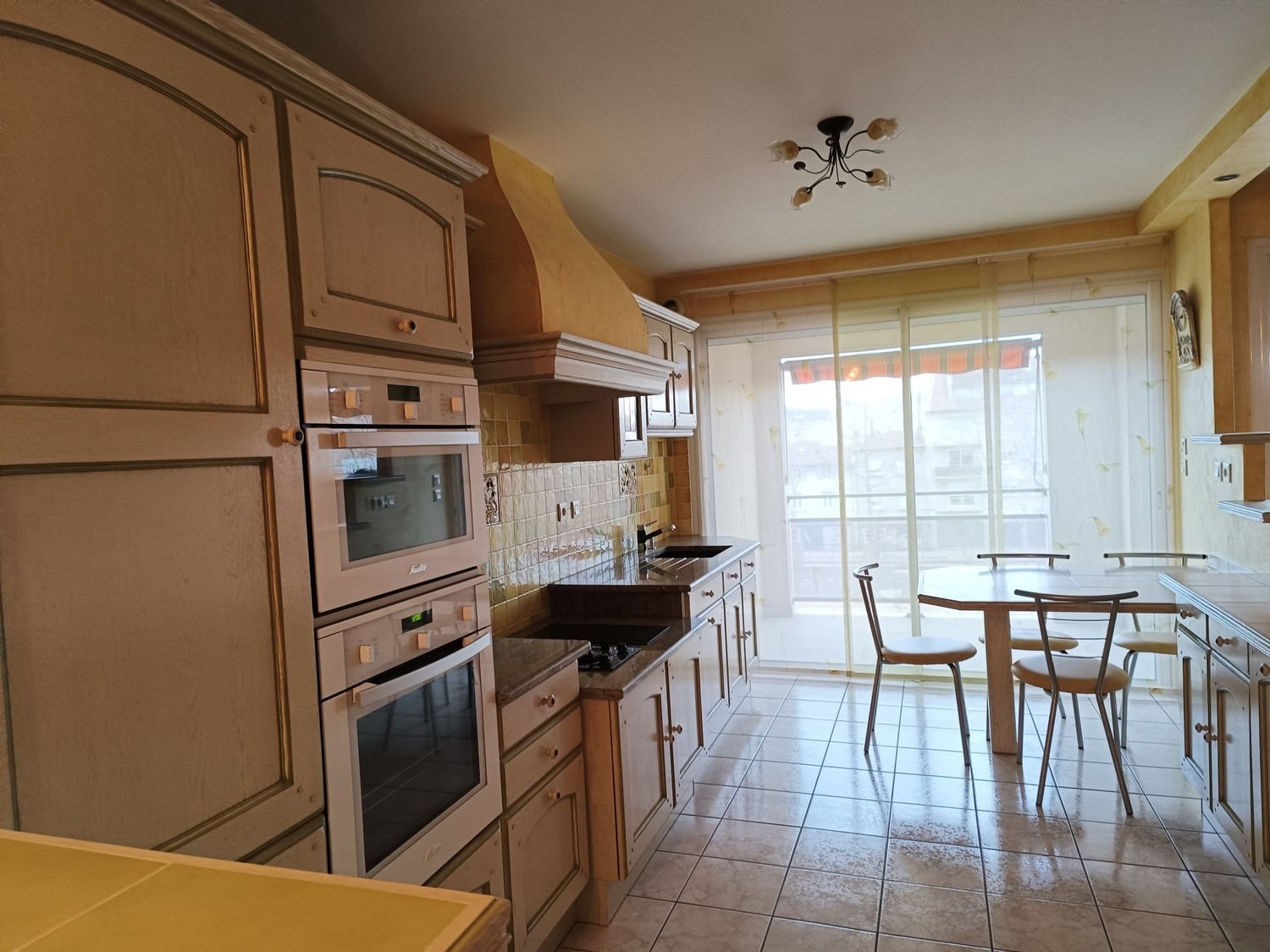 Appartement à vendre, 120m², Roussillon