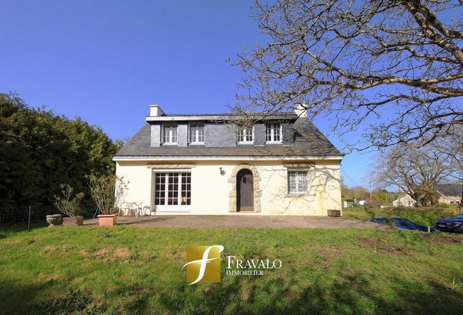 Maison à vendre, 132m², Plougoumelen