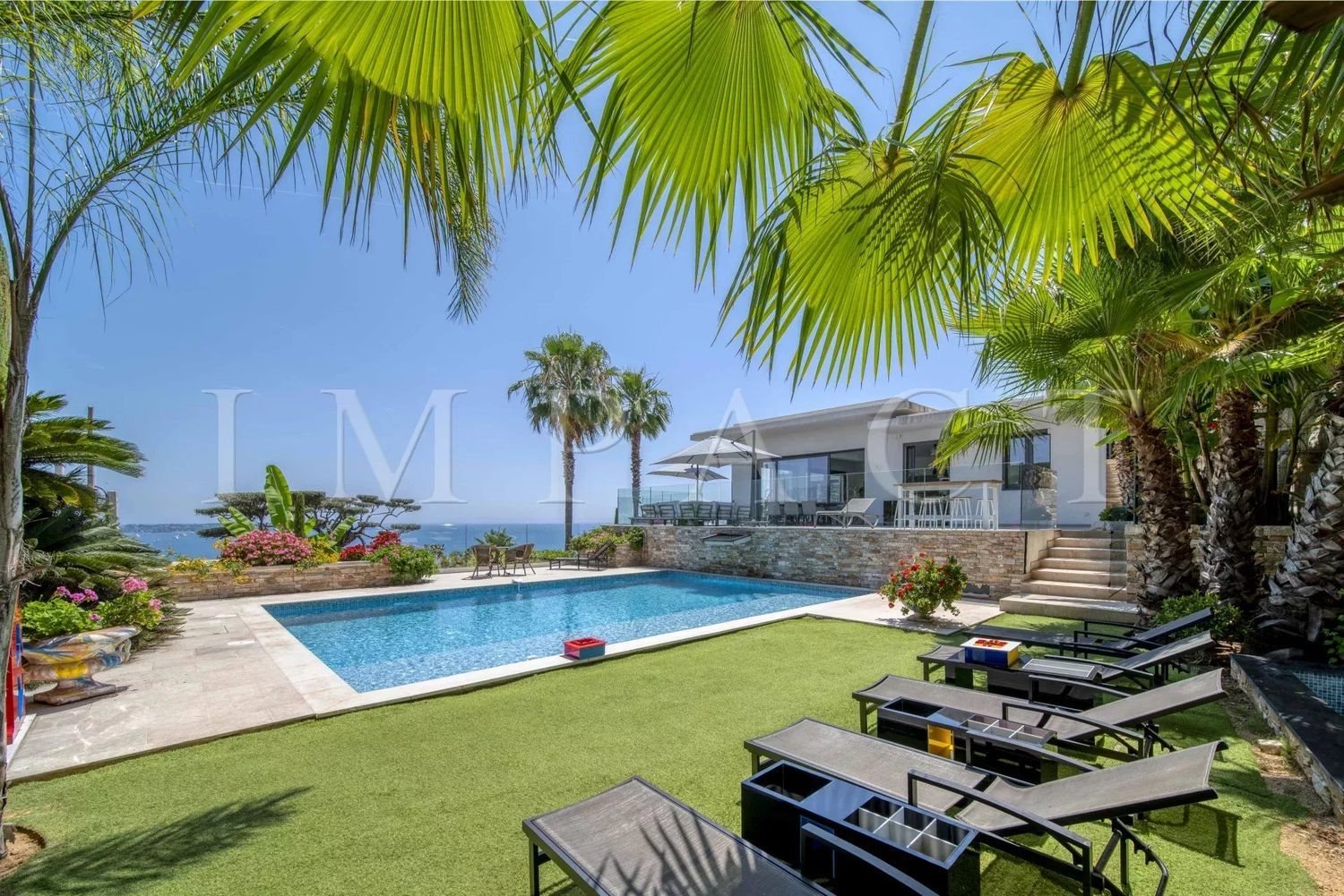Maison à louer, 600m², Vallauris