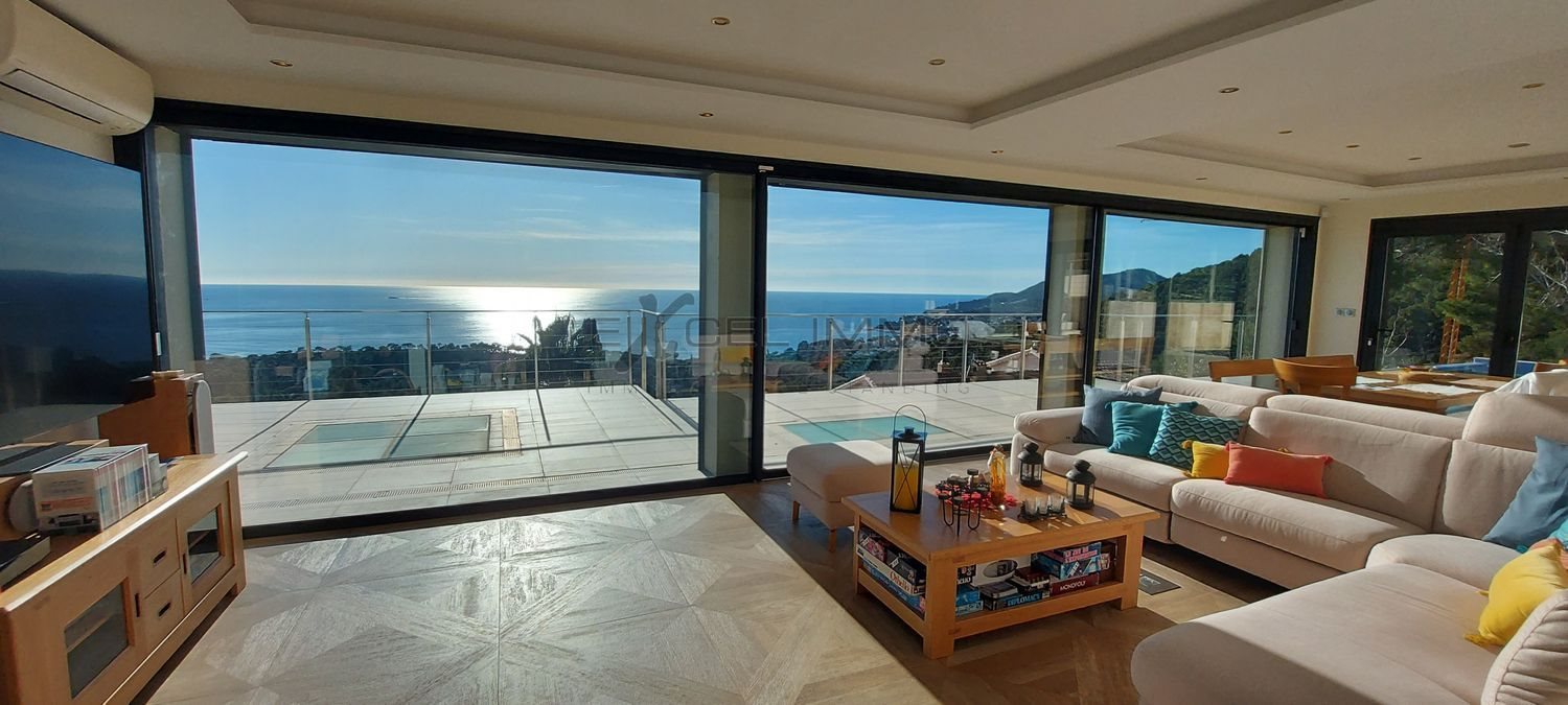 Maison à vendre, 260m², Carqueiranne