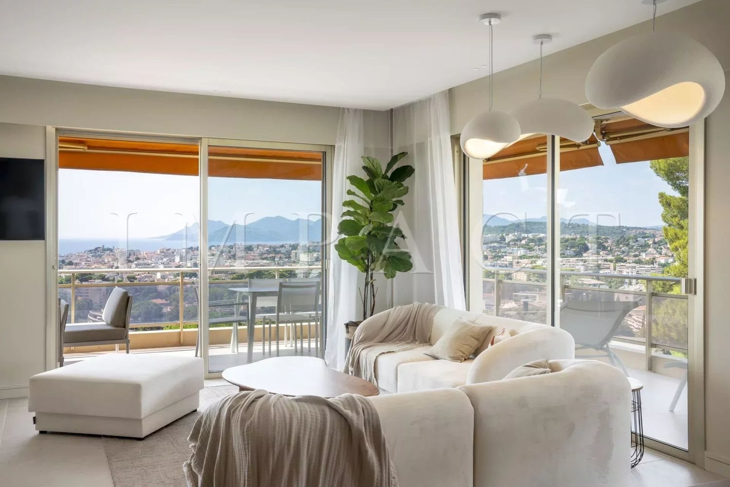 Appartement à louer, 111m², Le Cannet