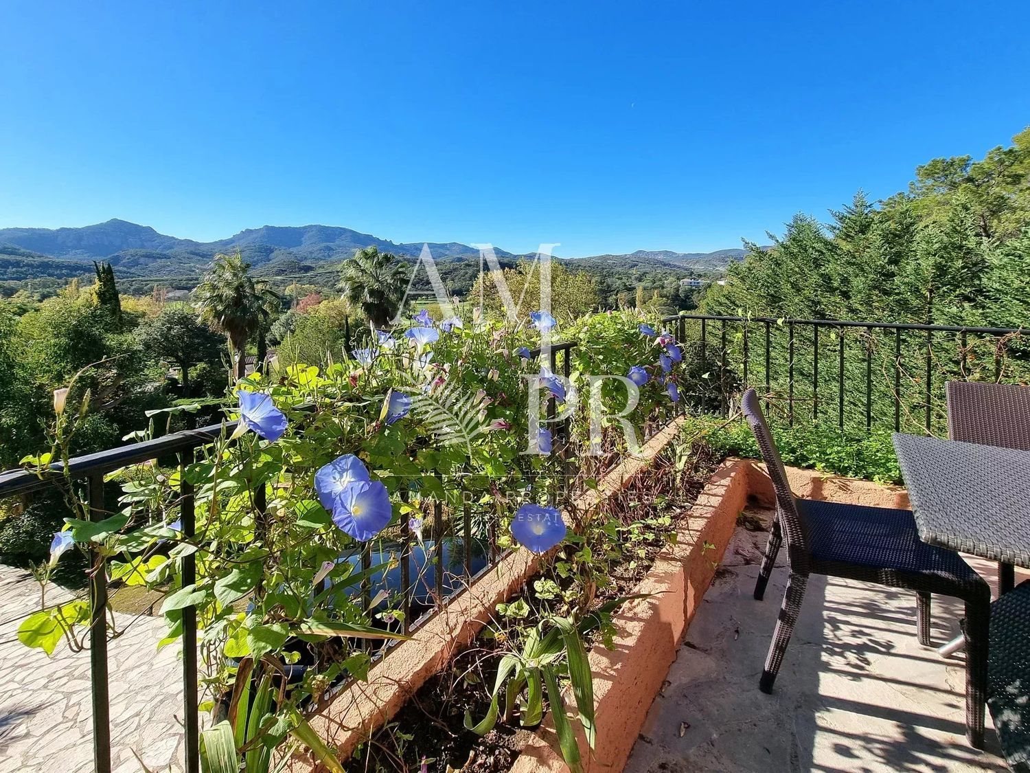 Maison à vendre, 300m², Mandelieu-la-Napoule