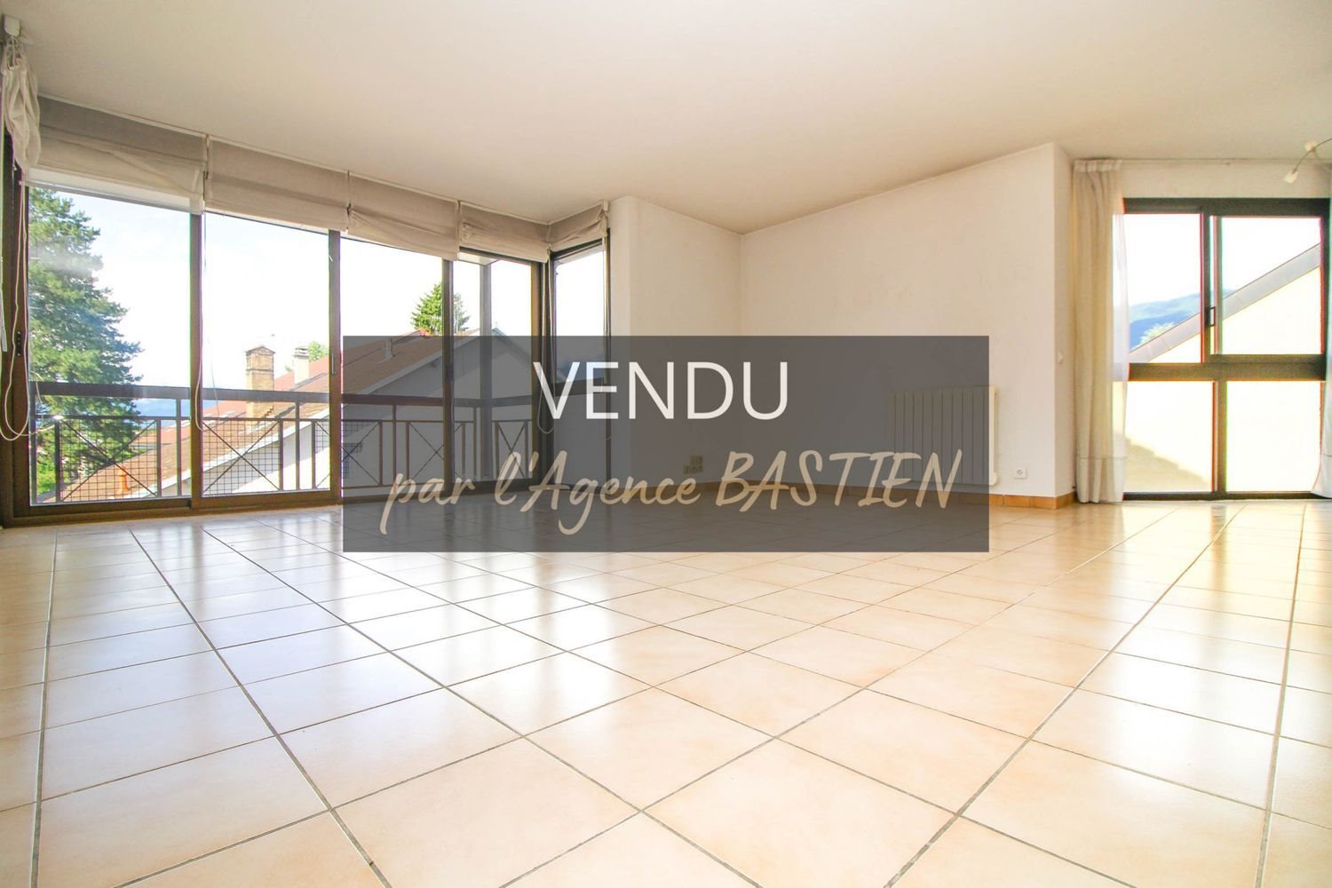 Appartement à vendre, 85m², Saint-Genis-Pouilly