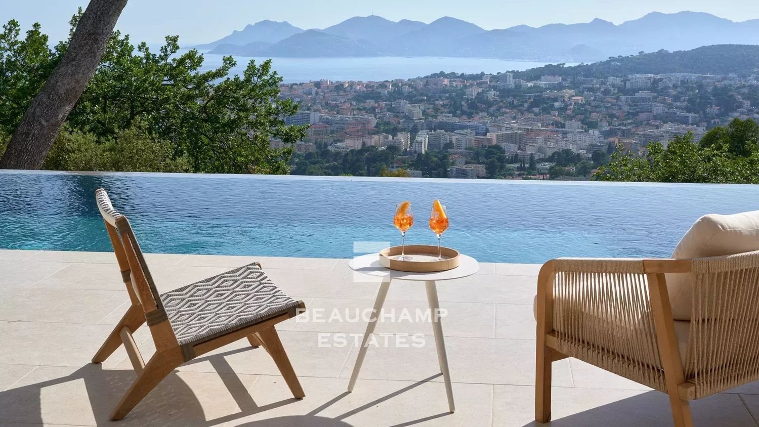 Maison à louer, 420m², Le Cannet