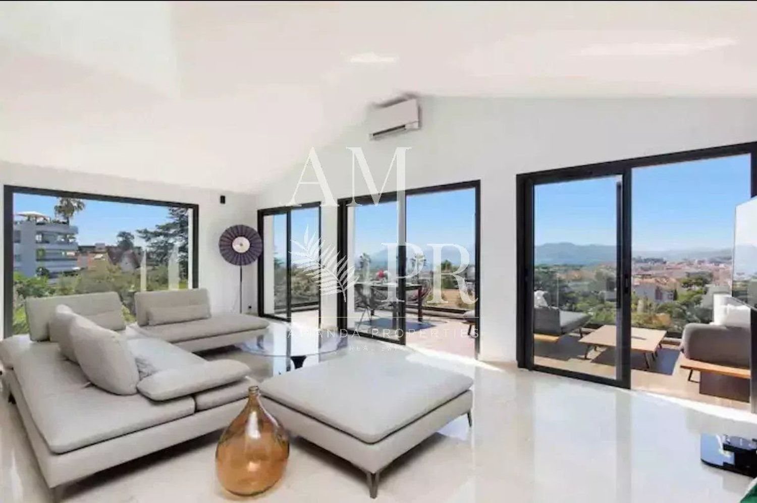 Maison à louer, 400m², Cannes