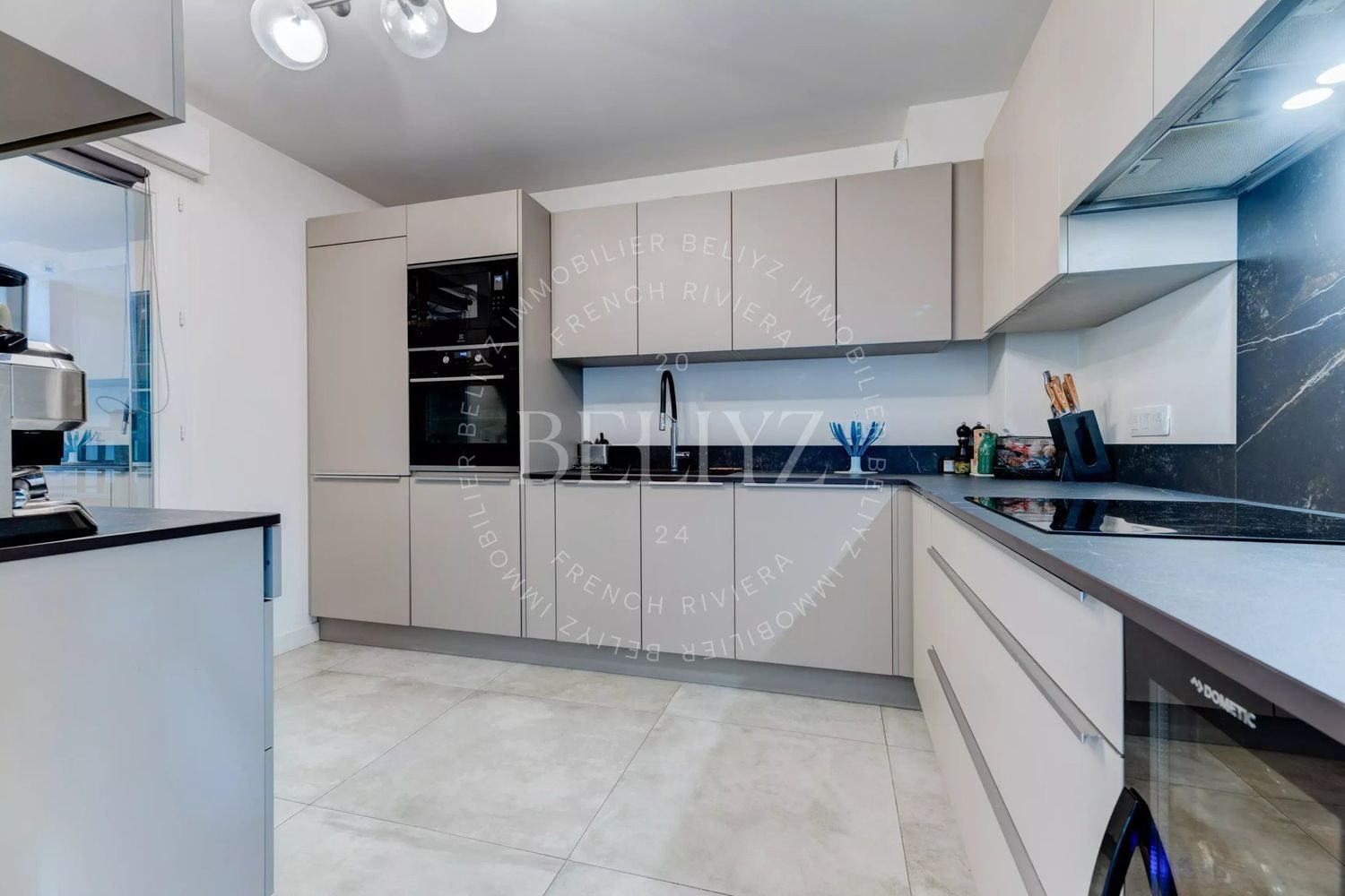 Appartement à vendre, 95m², Saint-Laurent-du-Var