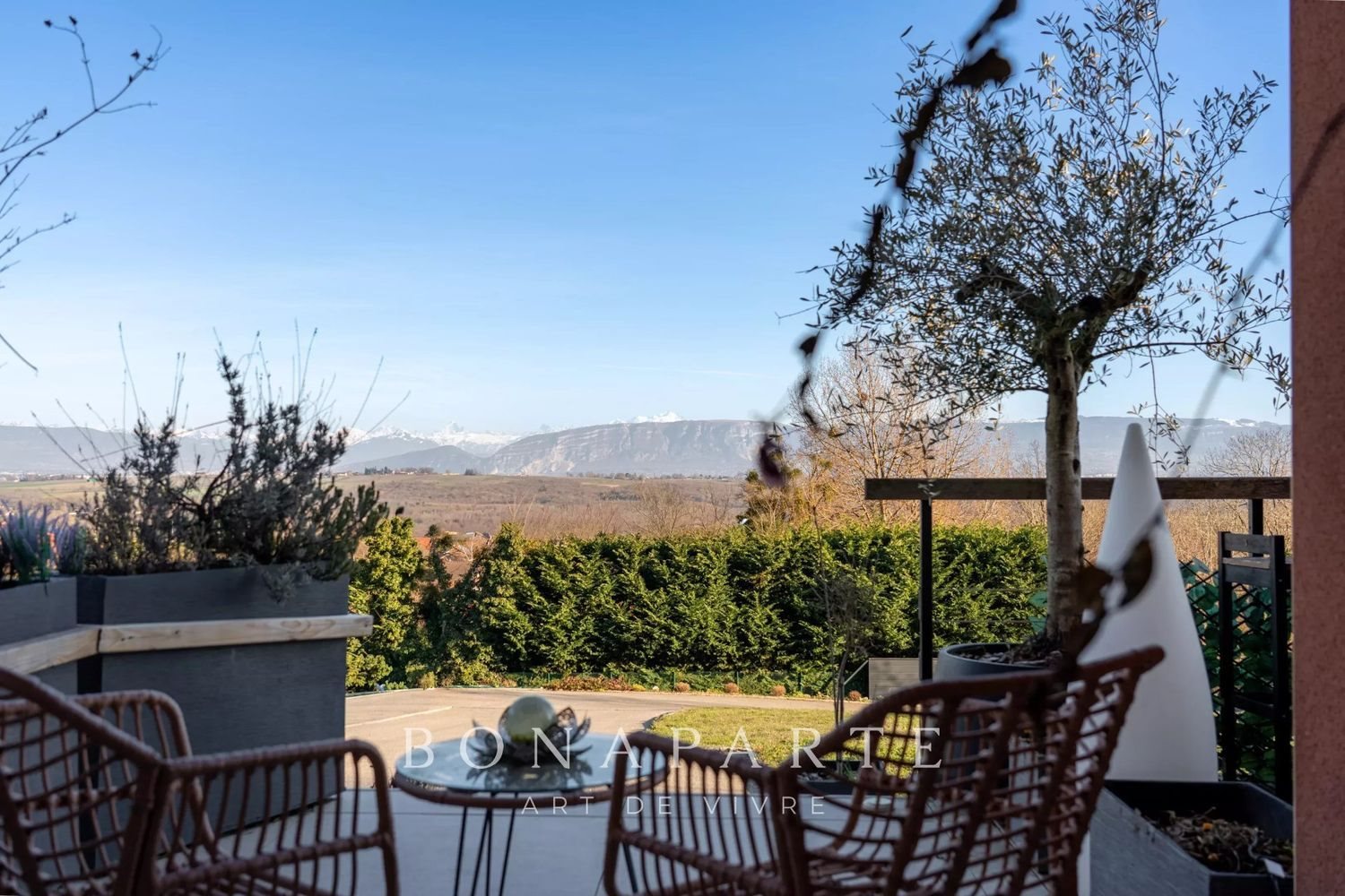 Maison à vendre, 375m², Thoiry