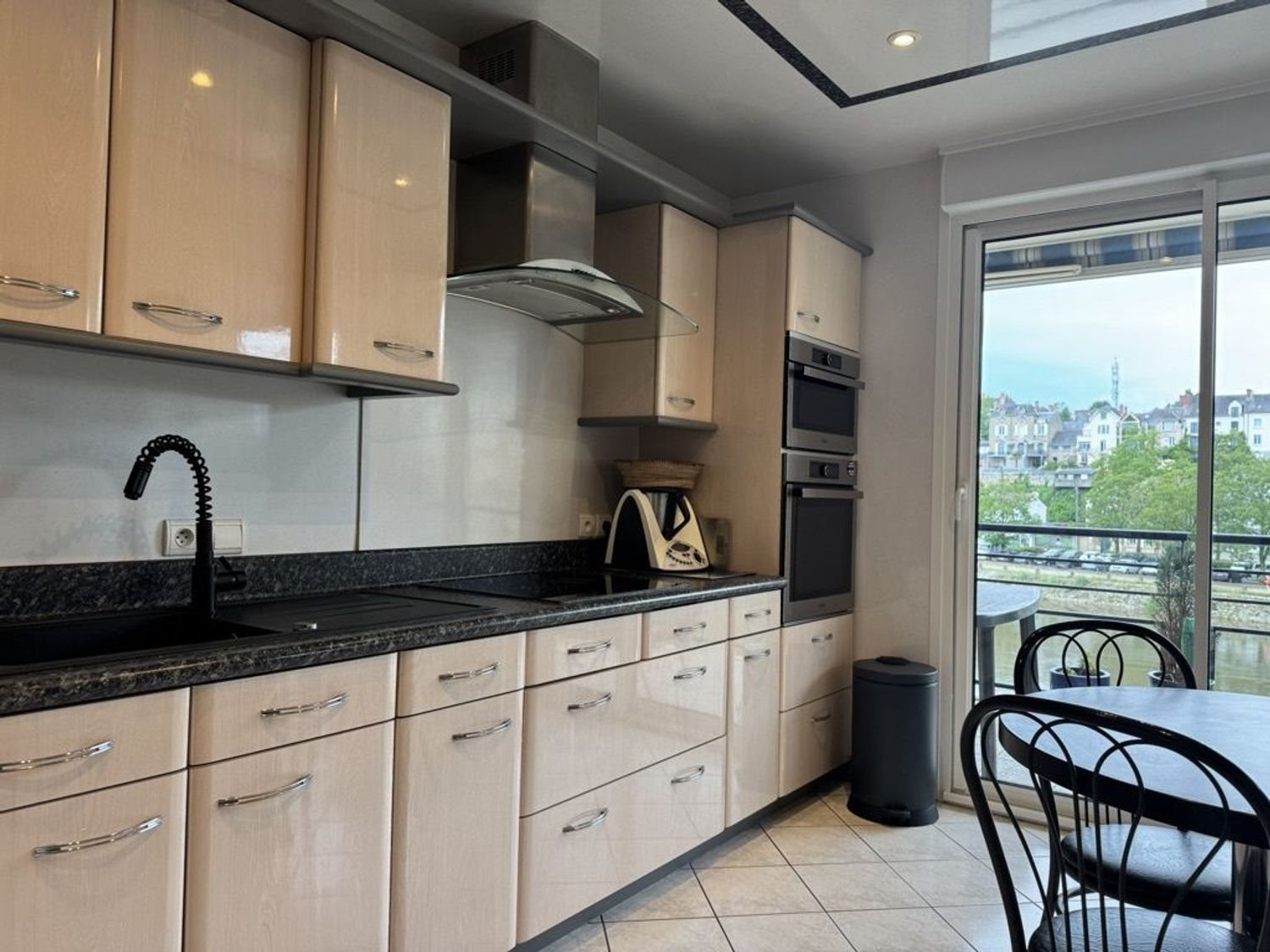Appartement à vendre, 76m², Laval