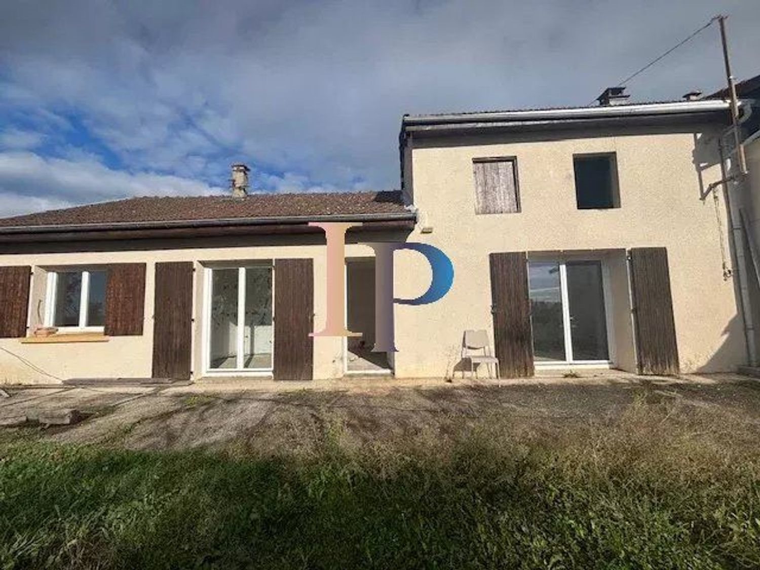 Maison à vendre, 150m², Saint-Nizier-sous-Charlieu
