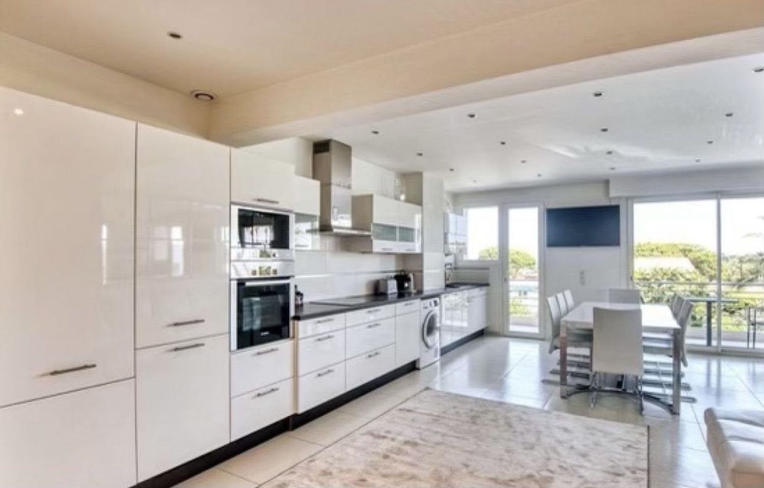 Appartement à louer, 95m², Antibes