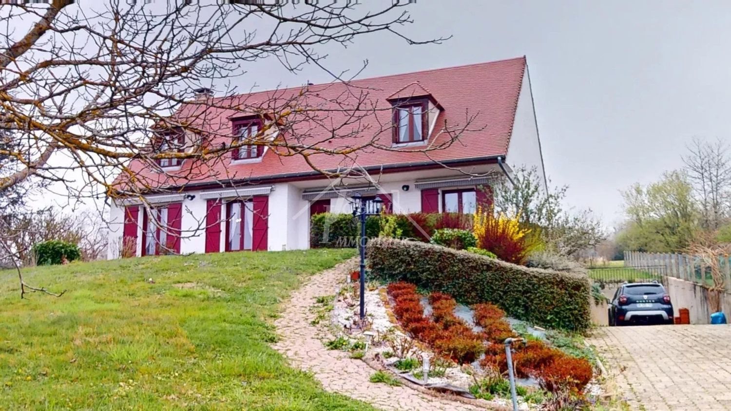 Maison à vendre, 176m², Creuzier-le-Vieux