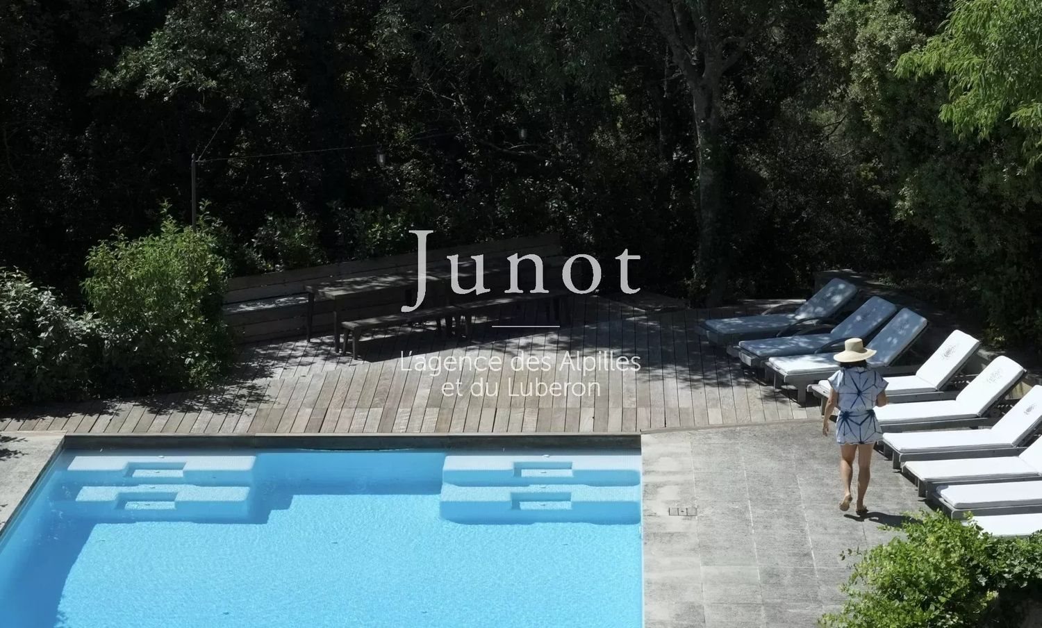 Maison à louer, 450m², Vaison-la-Romaine