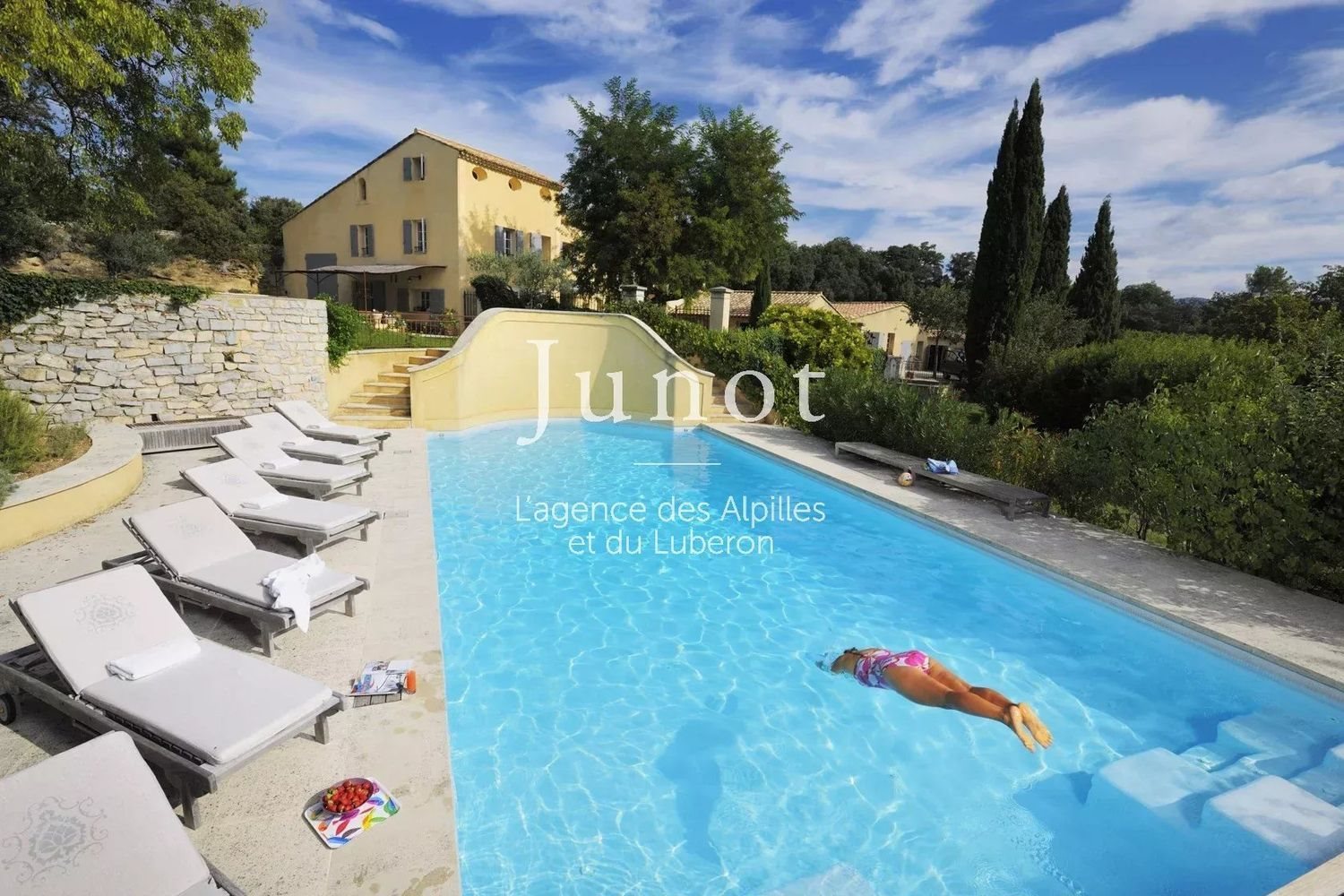 Maison à louer, 450m², Vaison-la-Romaine