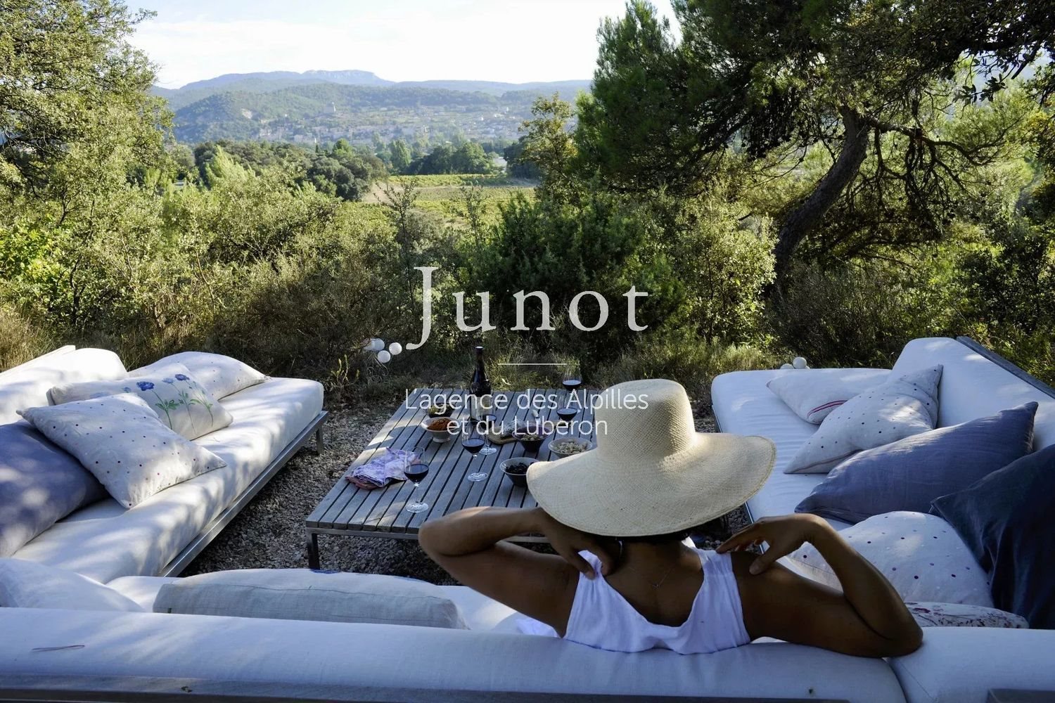 Maison à louer, 450m², Vaison-la-Romaine