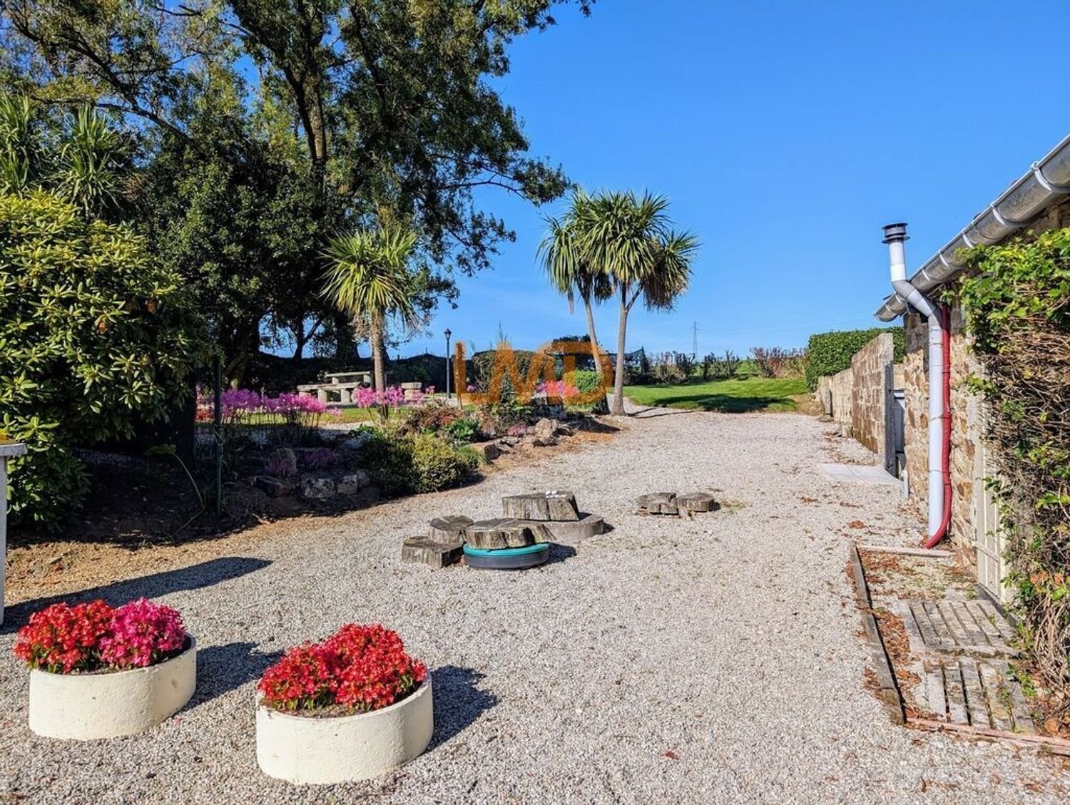 Maison à vendre, 708m², Saint-Coulitz