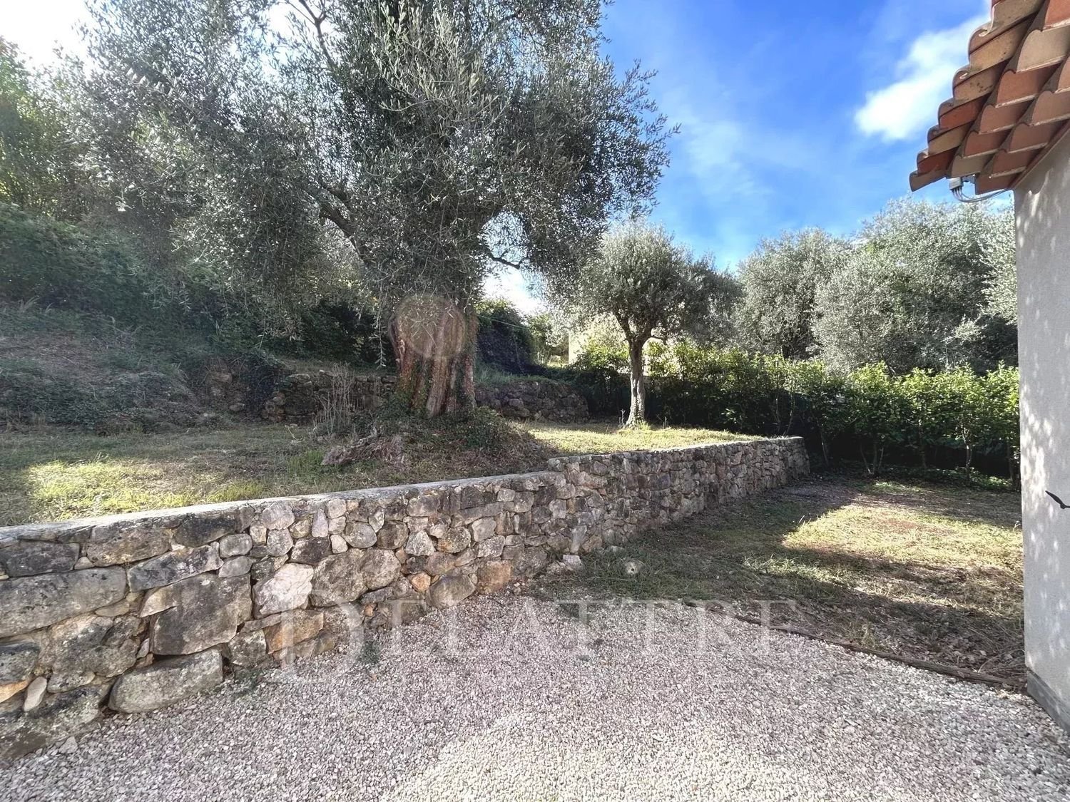 Appartement à louer, 90m², Tourrettes-sur-Loup