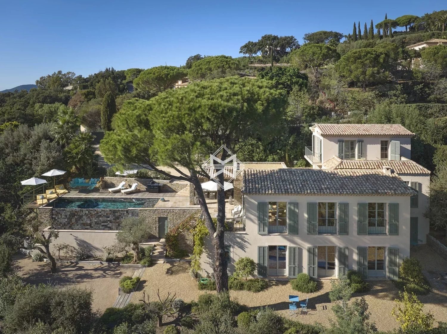 Maison à louer, 11m², La Croix-Valmer