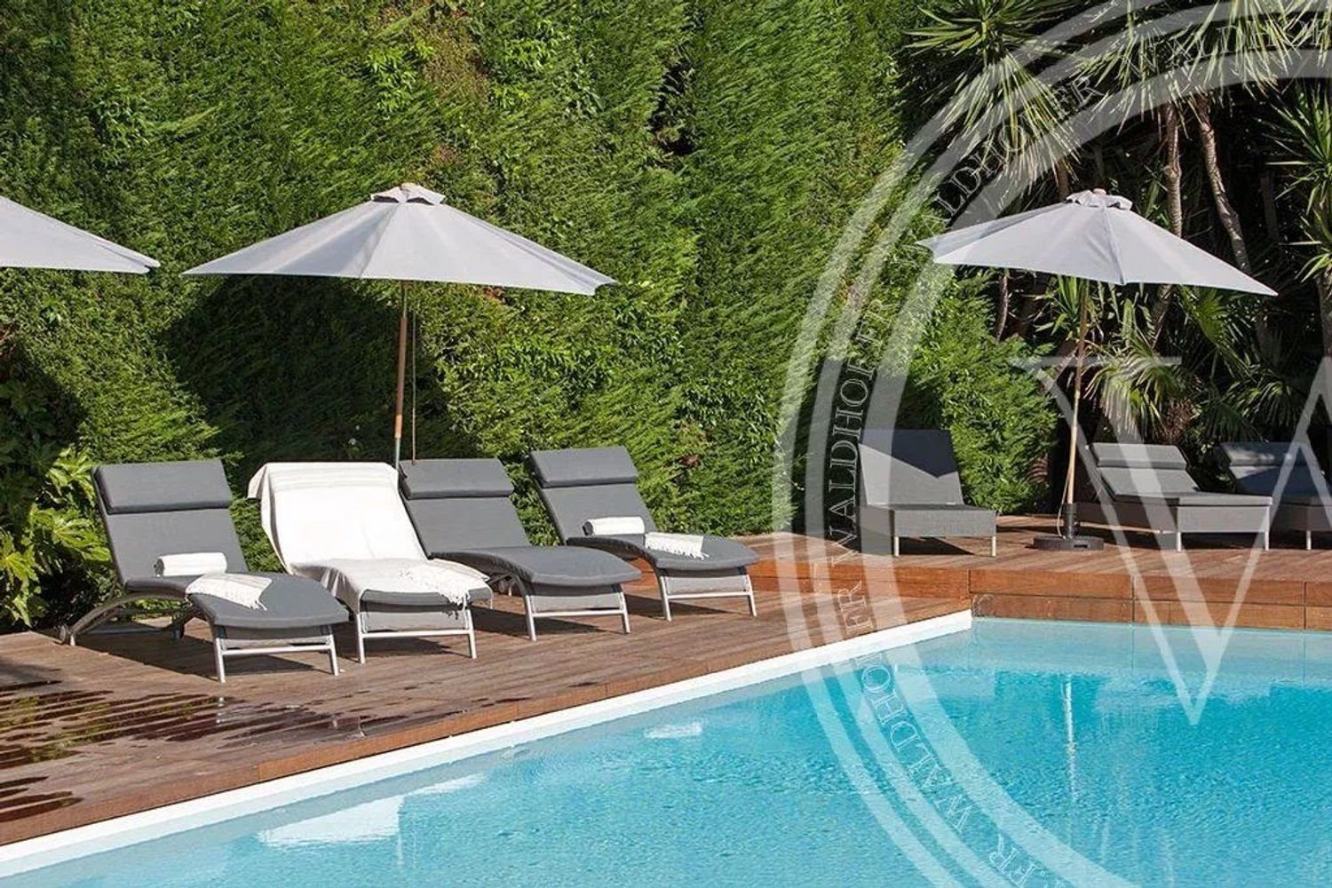 Maison à louer, 375m², Roquebrune-Cap-Martin