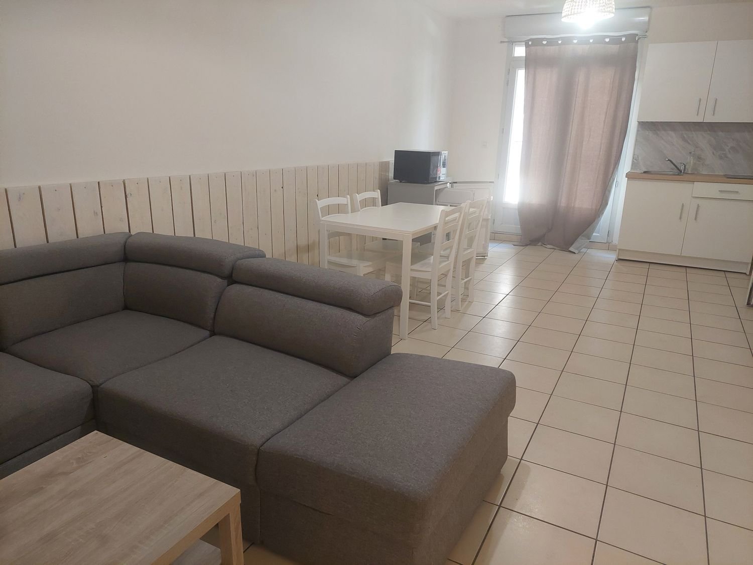 Appartement à louer, 31m², Nîmes