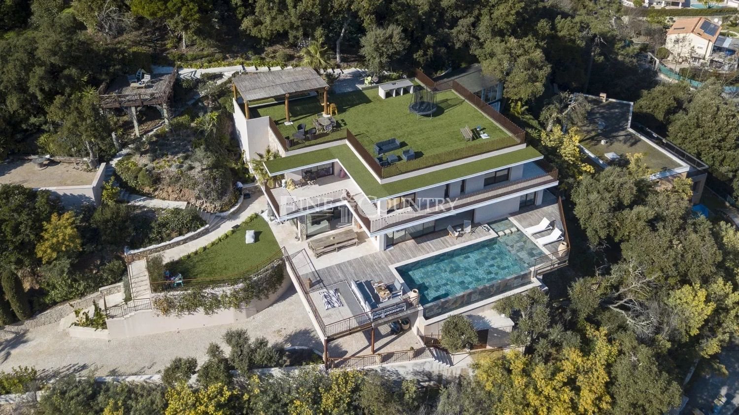 Maison à vendre, 318m², Fréjus