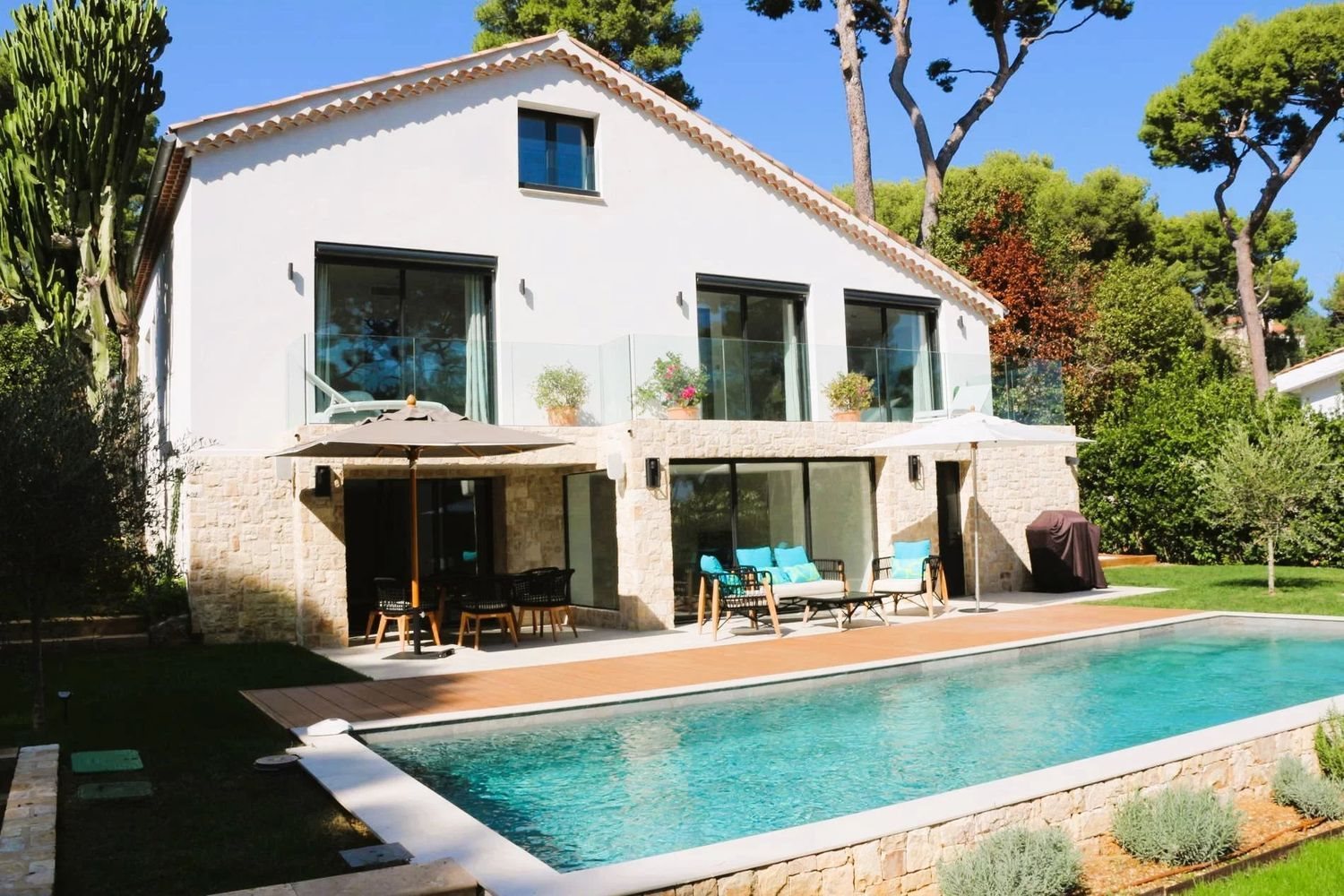 Maison à louer, 220m², Antibes