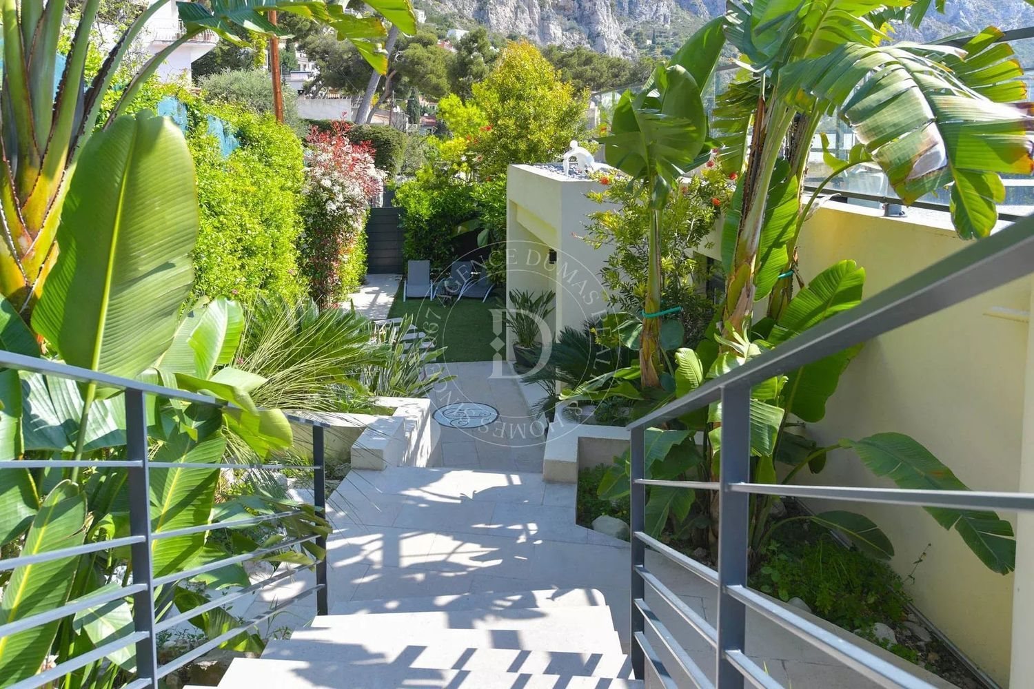 Maison à louer, 850m², Eze