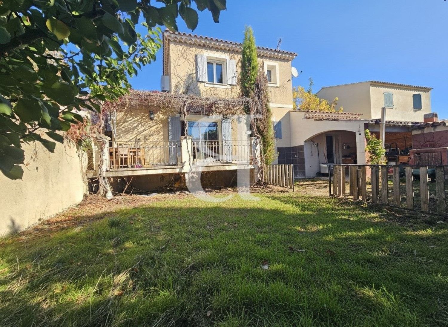 Maison à vendre, 101m², Mazan