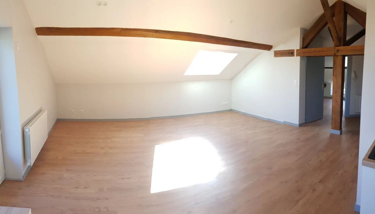 Appartement à louer, 35m², Belleville