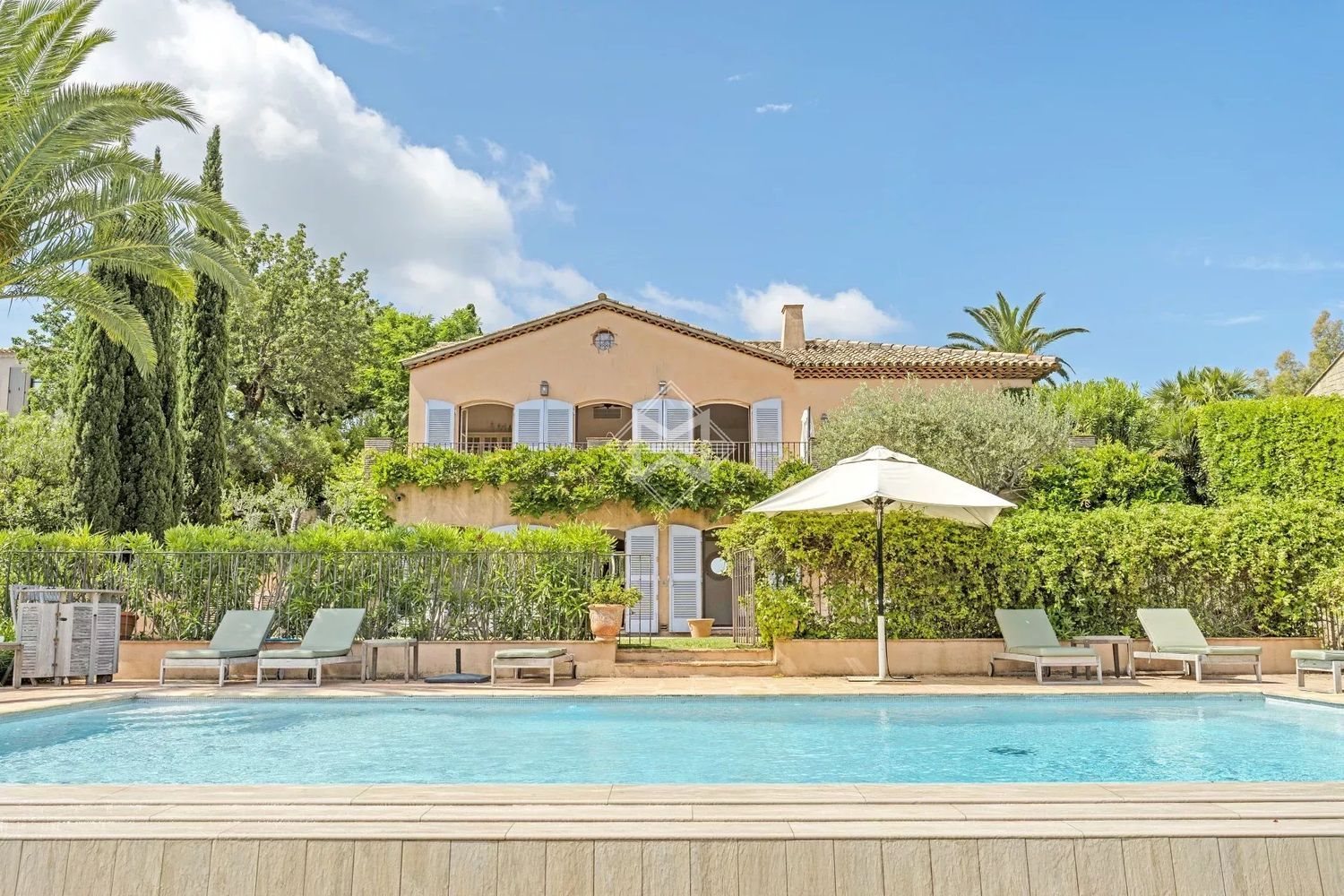 Maison à louer, 300m², Saint-Tropez