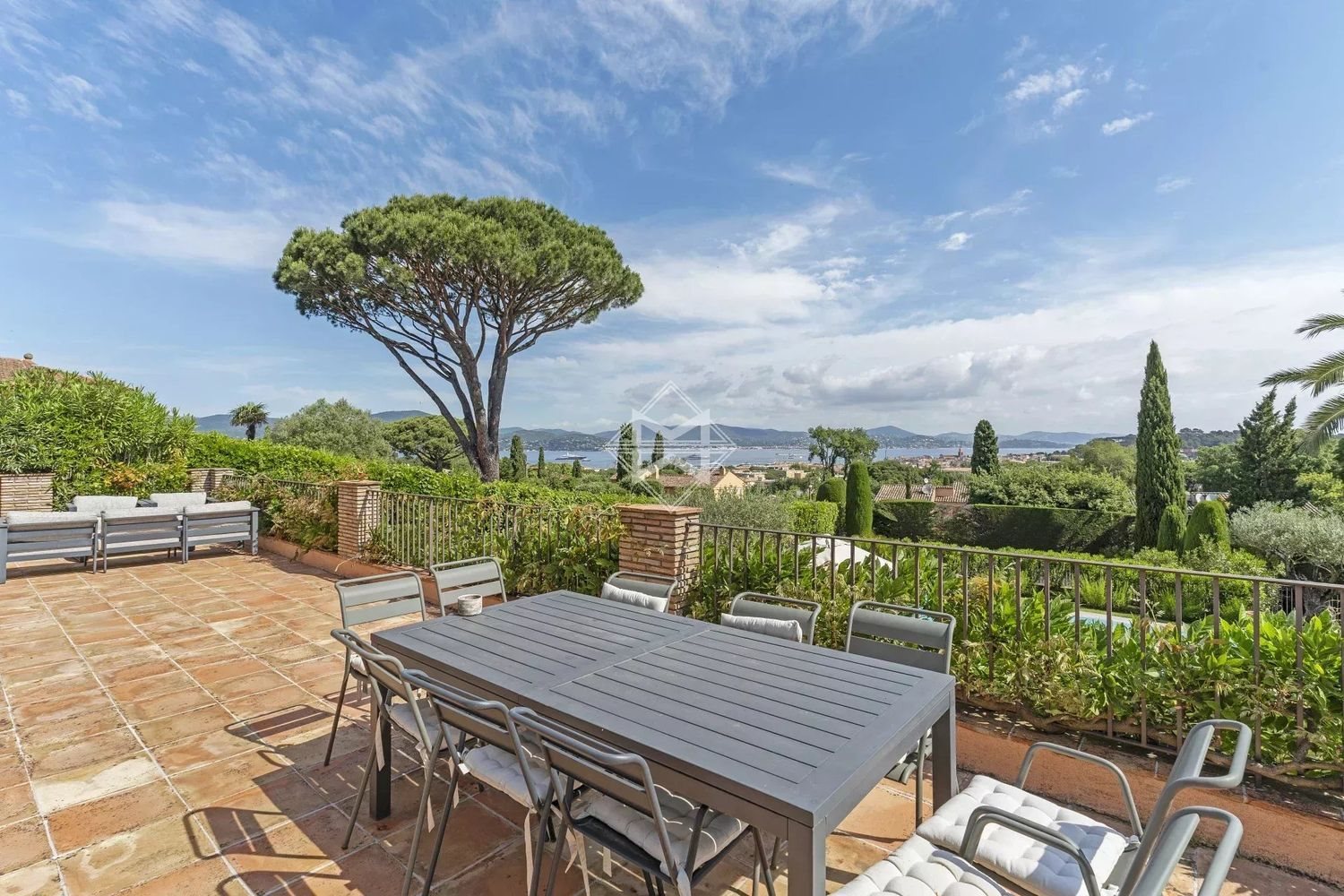 Maison à louer, 300m², Saint-Tropez